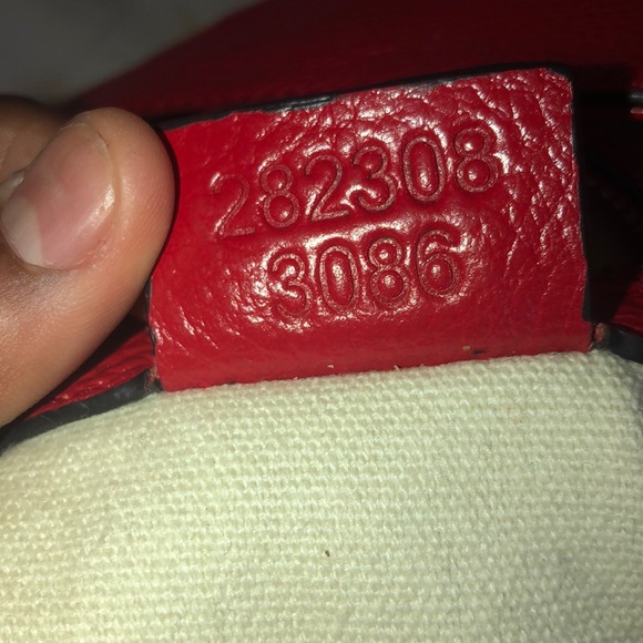 Gucci Hobo Bag - Picture 7 of 8